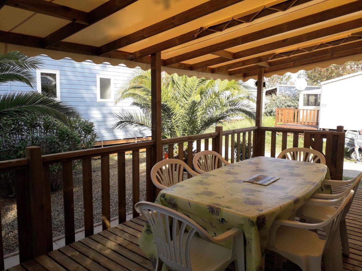 Mobil Home Neuf 2 Chambres 6 Personnes Saint Aygulf Plage Fréjus 外观 照片