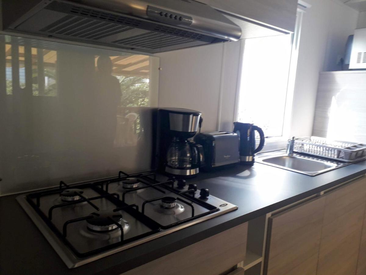 Mobil Home Neuf 2 Chambres 6 Personnes Saint Aygulf Plage Fréjus 外观 照片