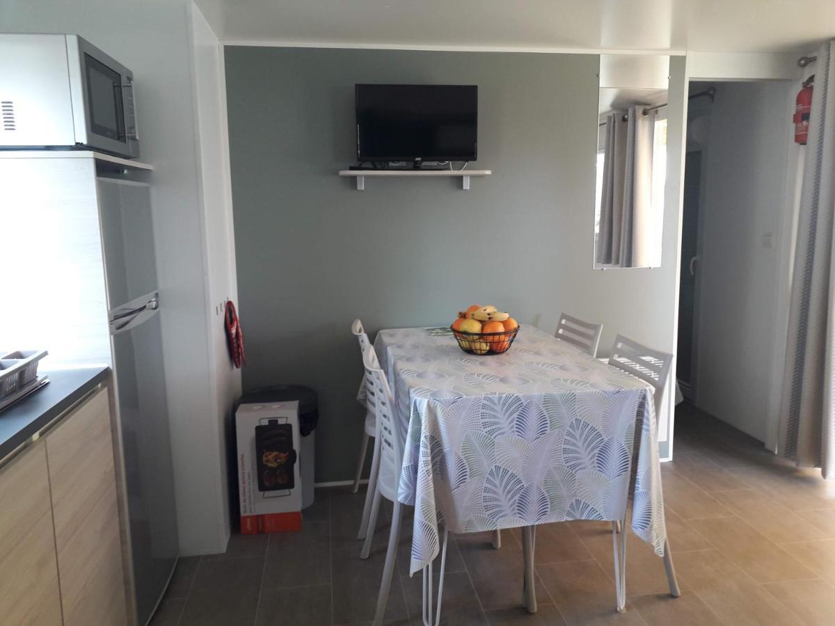 Mobil Home Neuf 2 Chambres 6 Personnes Saint Aygulf Plage Fréjus 外观 照片