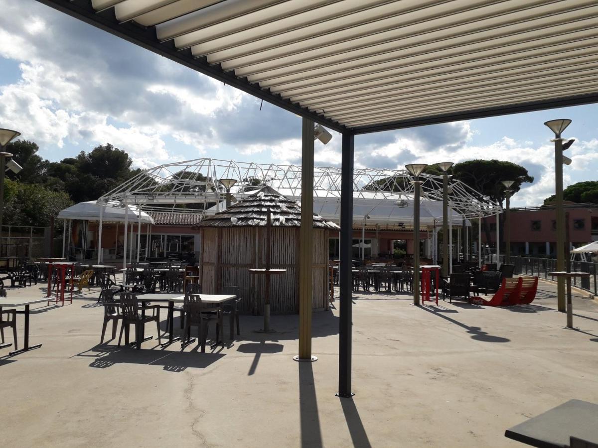 Mobil Home Neuf 2 Chambres 6 Personnes Saint Aygulf Plage Fréjus 外观 照片