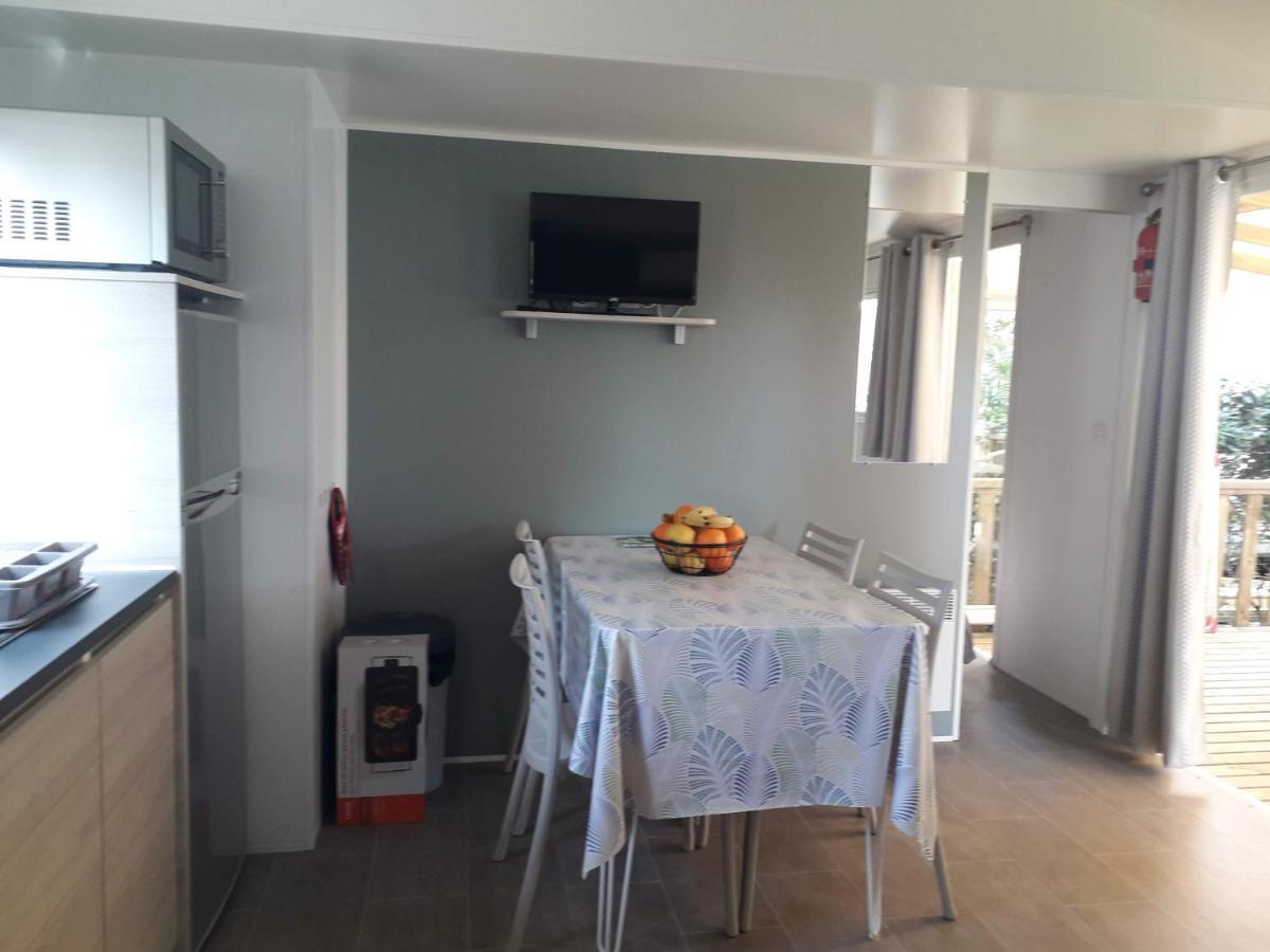 Mobil Home Neuf 2 Chambres 6 Personnes Saint Aygulf Plage Fréjus 外观 照片